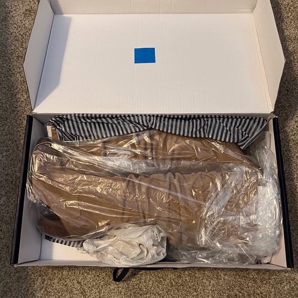 Boots - Tan Suede Splendid boots. Size 7 1/2. Like New. True to size. - Picture 5 of 16